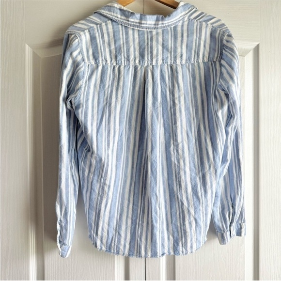 Bella Dahl Button Down Shirt - Picture 6 of 7